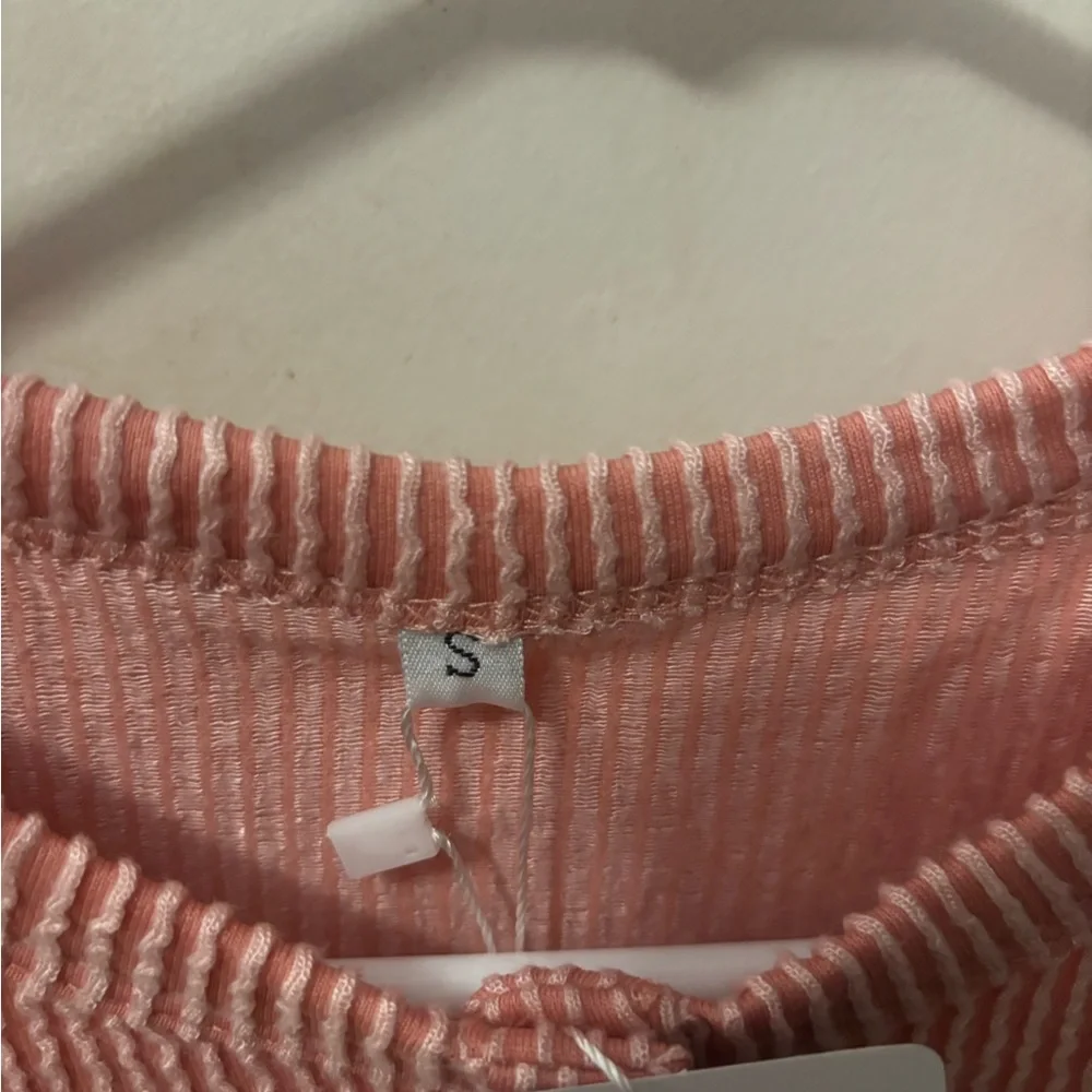 Pink Ribbed Sweater - Picture 5 of 5